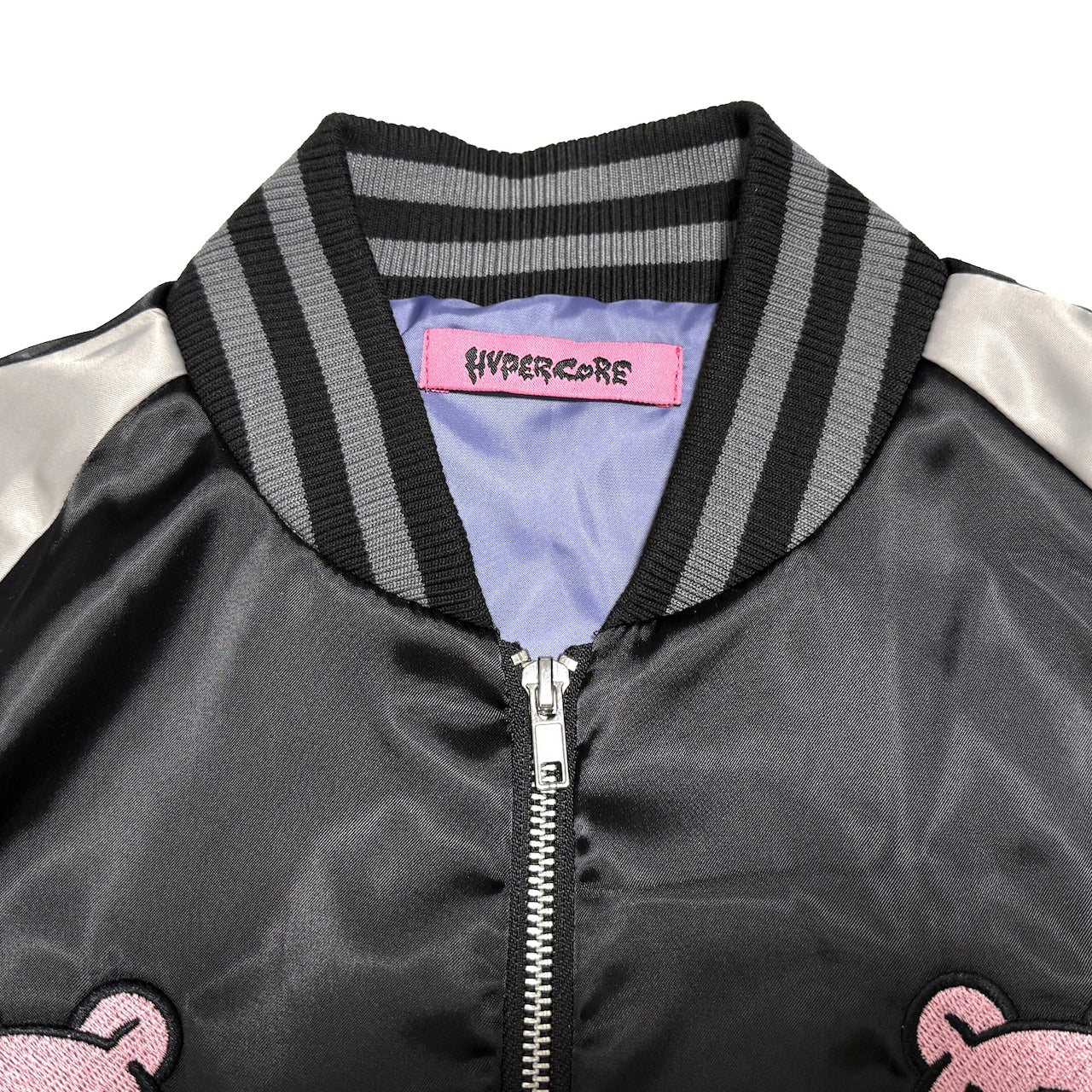 ミミ HYPERCORE GLOOMY スカジャン黒 シルバー グルーミー HYPERCORE×GLOOMY] TAGGING MY SOUL スカジャン – 公式グッズ